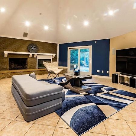 Huge 6 Bedroom With Pool, Spa, 85 Inch Tv, Game Room Houston Extérieur photo