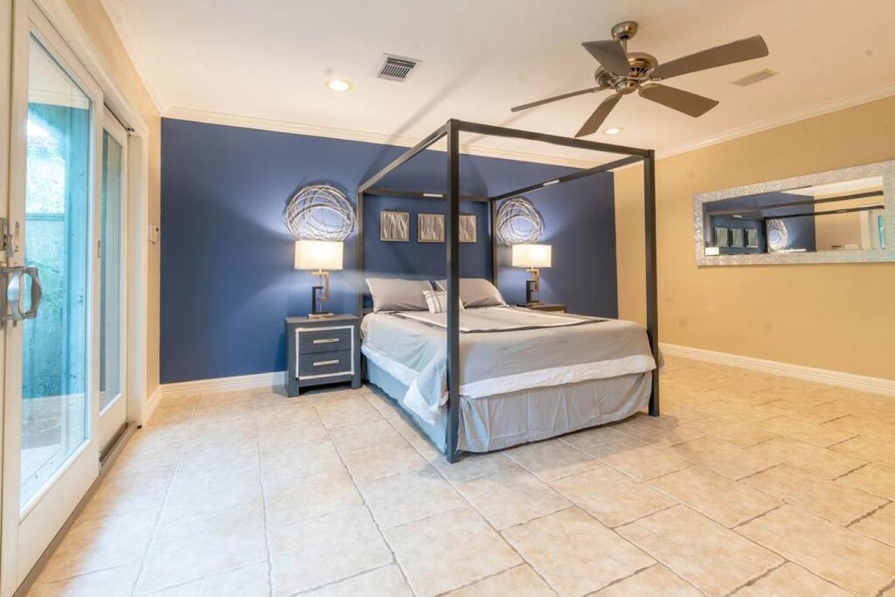Huge 6 Bedroom With Pool, Spa, 85 Inch Tv, Game Room Houston Extérieur photo