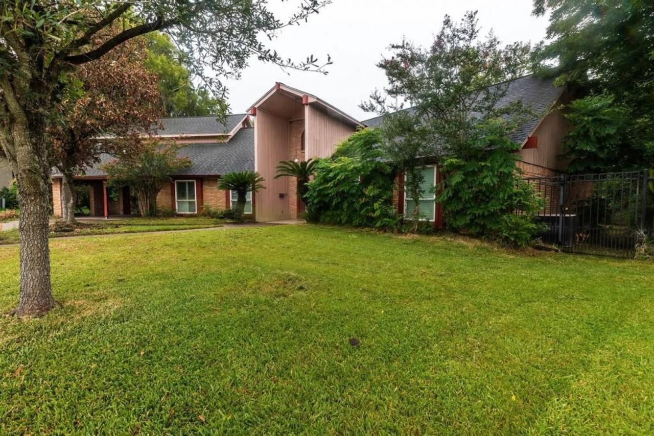Huge 6 Bedroom With Pool, Spa, 85 Inch Tv, Game Room Houston Extérieur photo