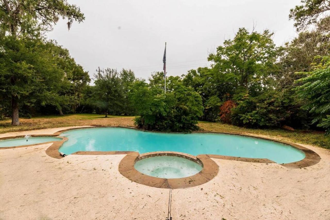 Huge 6 Bedroom With Pool, Spa, 85 Inch Tv, Game Room Houston Extérieur photo