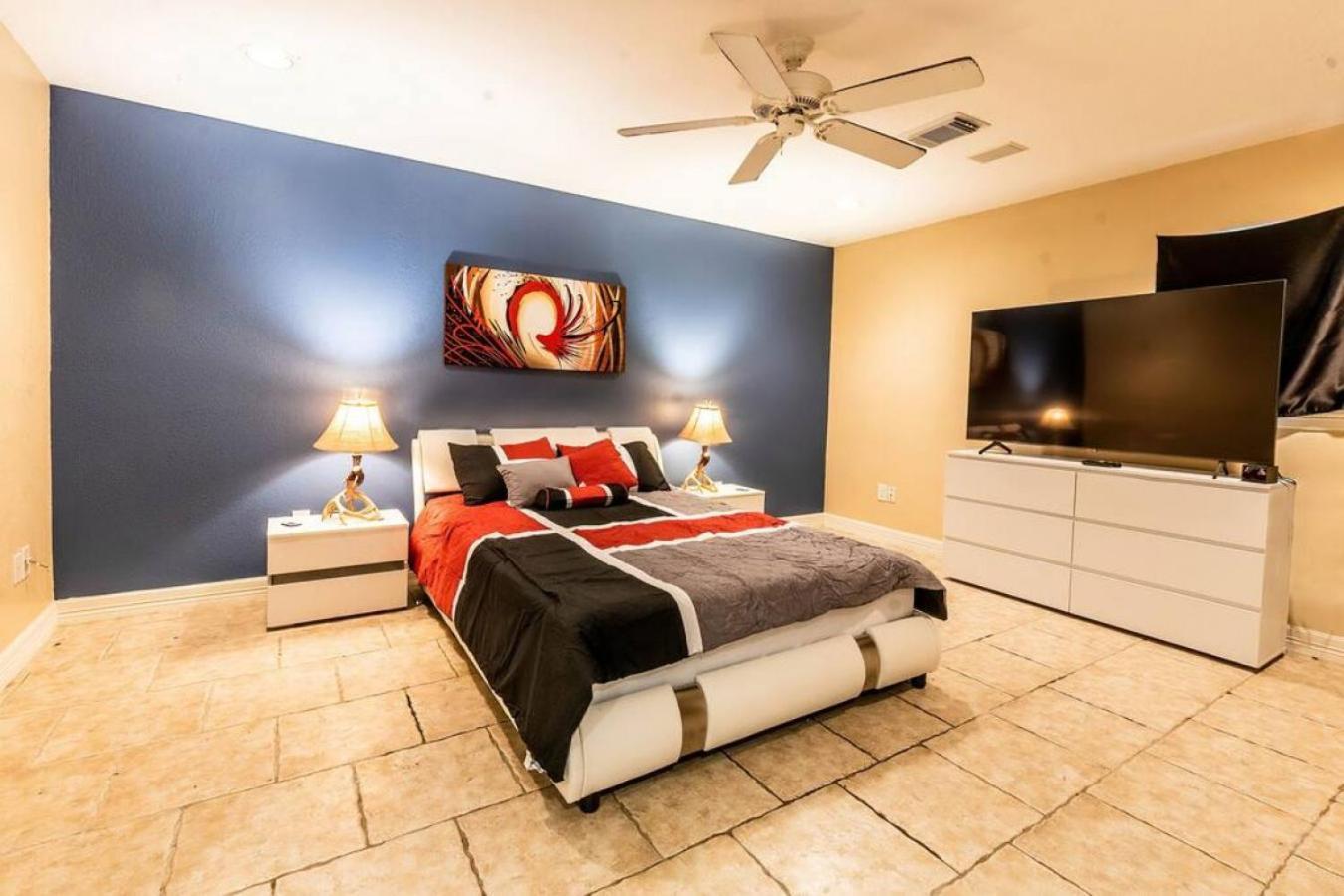 Huge 6 Bedroom With Pool, Spa, 85 Inch Tv, Game Room Houston Extérieur photo