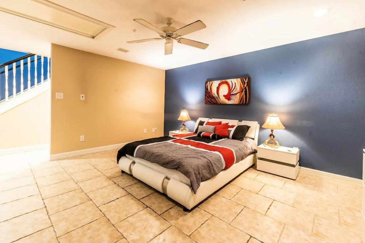 Huge 6 Bedroom With Pool, Spa, 85 Inch Tv, Game Room Houston Extérieur photo