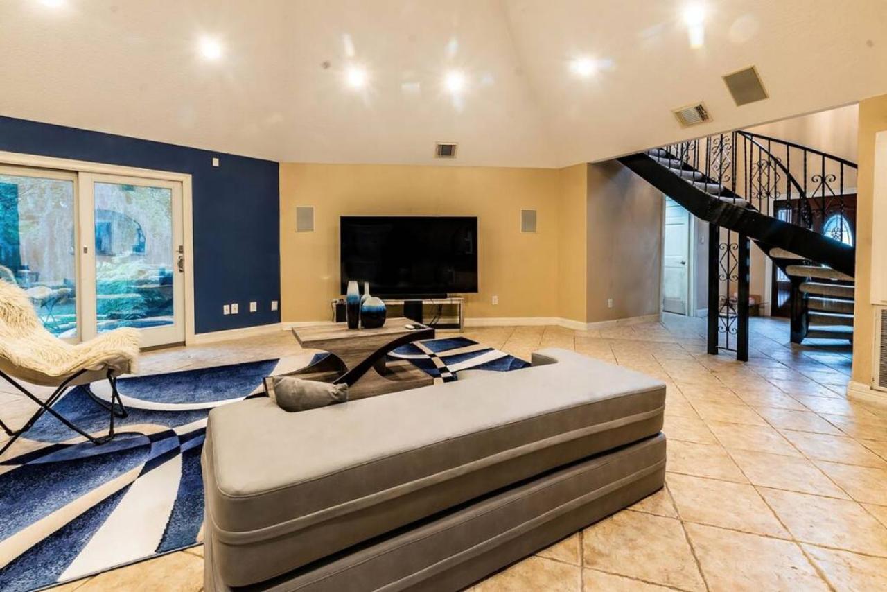 Huge 6 Bedroom With Pool, Spa, 85 Inch Tv, Game Room Houston Extérieur photo