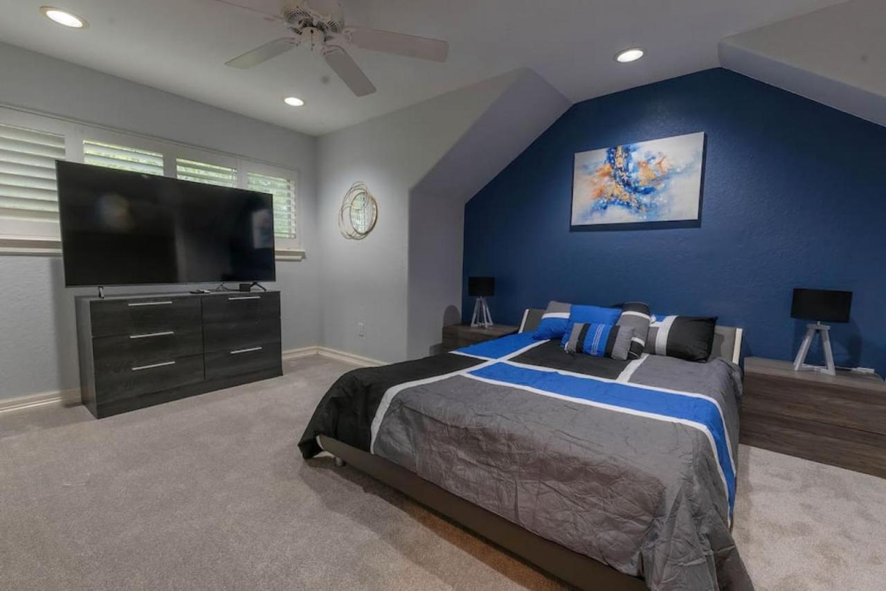Huge 6 Bedroom With Pool, Spa, 85 Inch Tv, Game Room Houston Extérieur photo
